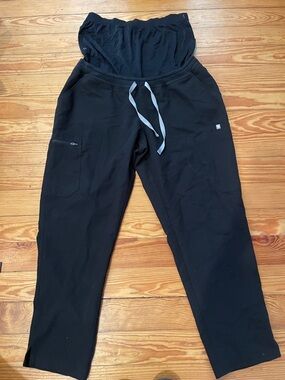 Figs Women's Straight Leg Maternity Scrub Pants in Black with Gray Drawstring